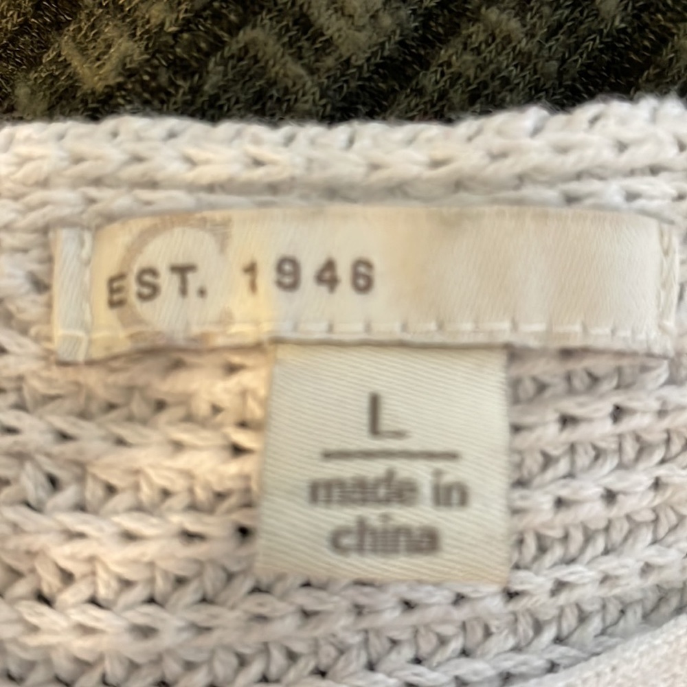 Sweater - Picture 3 of 3
